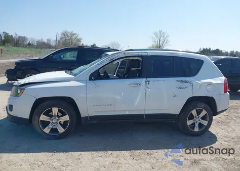 2017 Jeep Compass High Altitude 4X4 из США, поврежденный, VIN 1C4NJDEB7HD126672